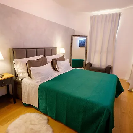 Osiris Luxury * سبليت